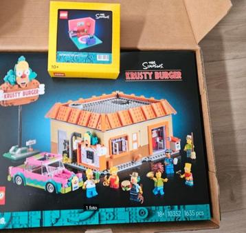 Lego 10352 The Simpsons: Krusty Burger + 5009325 woonkamer beschikbaar voor biedingen