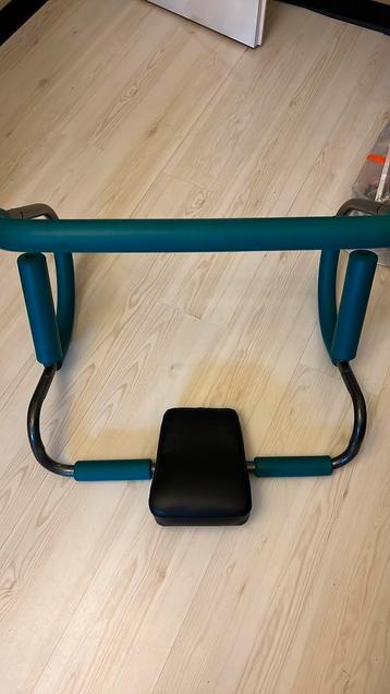 Buikspier trainer beschikbaar voor biedingen