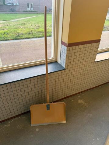 Oostenrijkse Sneeuwruimer - Zware Kwaliteit beschikbaar voor biedingen