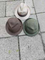 Oude Hoeden Omstreeks 1970. 25 Euro., Ophalen, Zo goed als nieuw, One size fits all