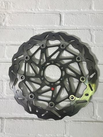 Braking remschijven waved 320mm beschikbaar voor biedingen