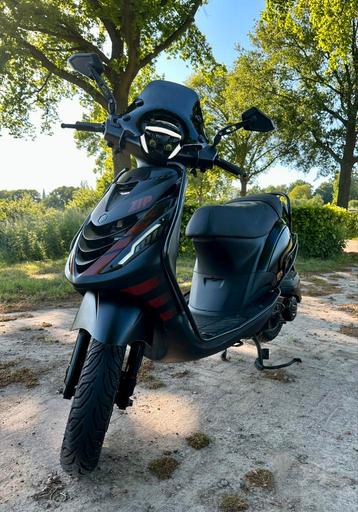 Piaggio Zip  beschikbaar voor biedingen