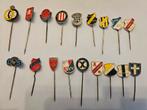 18 pins van voetbalclubs, Ophalen of Verzenden, Gebruikt, Sport, Speldje of Pin