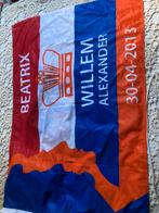 Vlag Troonswisseling Beatrix/Willem Alexander 68x100, Diversen, Ophalen of Verzenden, Zo goed als nieuw