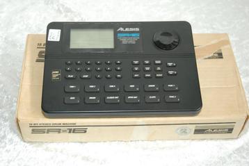Alesis Drumcomputer zonder 9V adapter met originele doos  beschikbaar voor biedingen