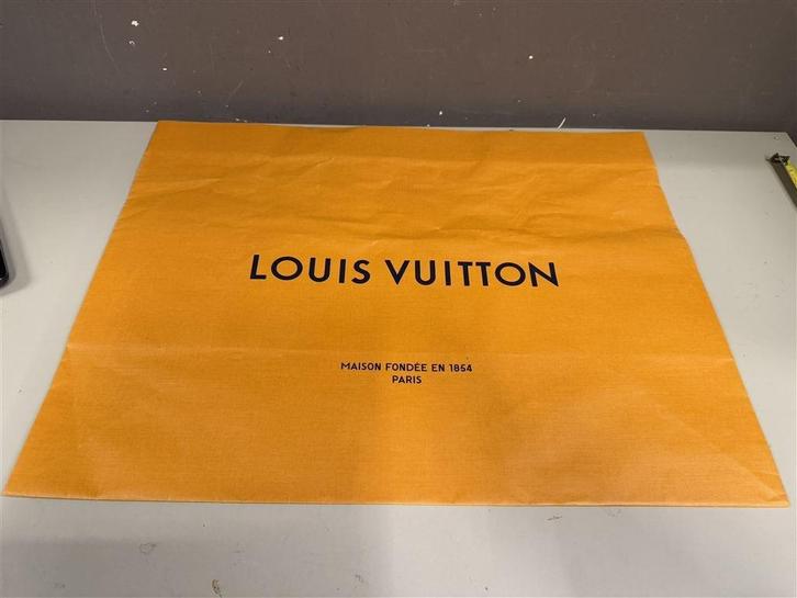Louis Vuitton Papieren tas groot 60 x 45 x27cm, Verzamelen, Merken en Reclamevoorwerpen, Zo goed als nieuw, Gebruiksvoorwerp, Ophalen of Verzenden
