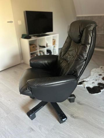 Luxe Leren Draaifauteuil / draaistoel met Relaxfunctie beschikbaar voor biedingen