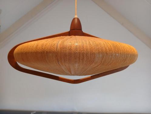 Mooi vintage Scandinavisch design Temde jaren 60 hanglamp, Huis en Inrichting, Lampen | Hanglampen, Zo goed als nieuw, 50 tot 75 cm