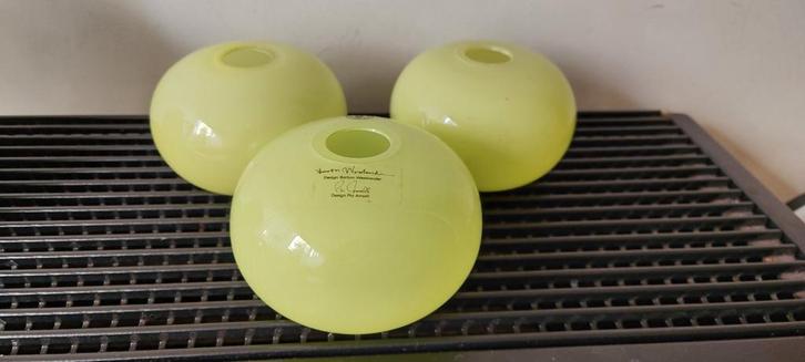 Ikea vintage Barbro Wesslander& Pia Amsel 3x vaas anijsgroen, Huis en Inrichting, Woonaccessoires | Vazen, Zo goed als nieuw, Geel