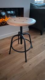 Verstelbare kruk met houten zitting, Ophalen, Zwart, Kruk, Zo goed als nieuw