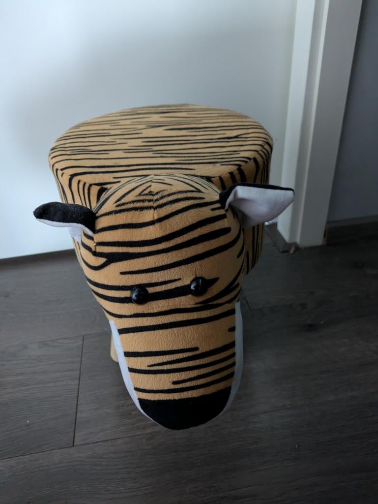 Tijger krukje voor jungle kamer, Ophalen, Zo goed als nieuw, Stoel(en)