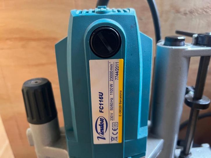 Virutecx FC116U Slotkastfreesmachine, Doe-het-zelf en Verbouw, Gereedschap | Freesmachines, Gebruikt, Elektrisch, Overige soorten