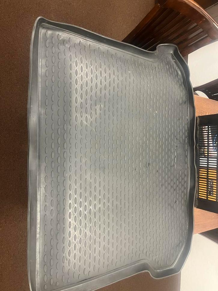 Rubberen Kofferbakmat Volvo XC60, Auto diversen, Kofferbakmatten, Gebruikt, Ophalen