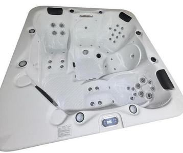 Bella Vita - Balboa jacuzzi 5 persoons 2 lig beschikbaar voor biedingen