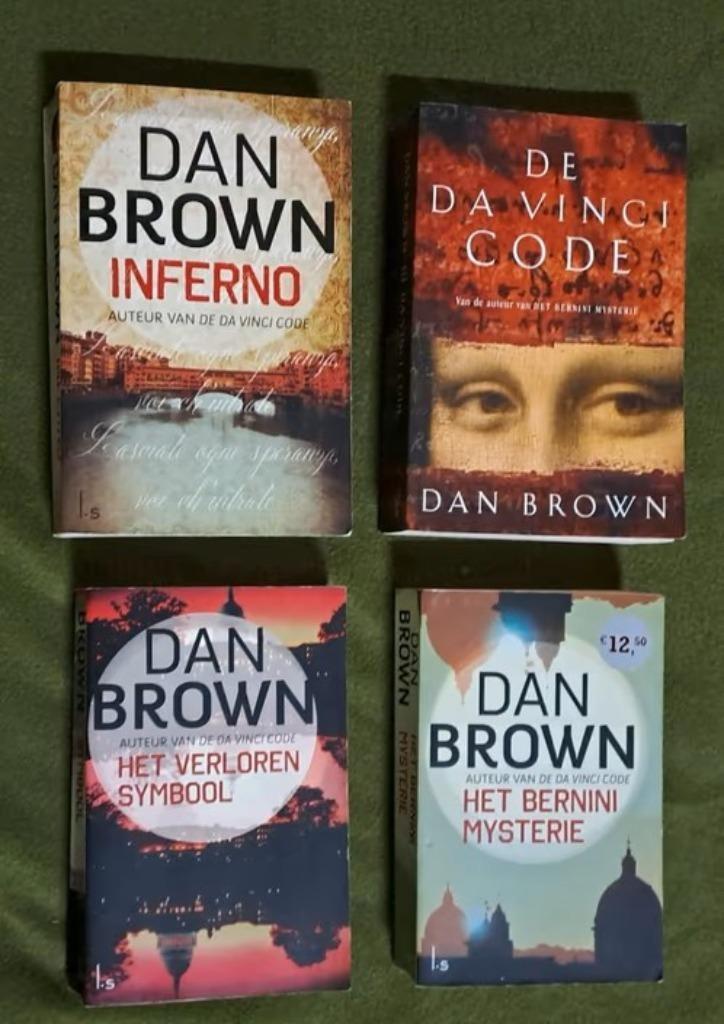 4 x Dan Brown boeken serie o.a. Da Vinci Code, Boeken, Thrillers, Gelezen, Nederland, Ophalen of Verzenden
