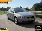 Volvo S40 1.8 Momentum Airco Apk 2026 242DKM NAP, Voorwielaandrijving, 125 pk, Gebruikt, 4 cilinders