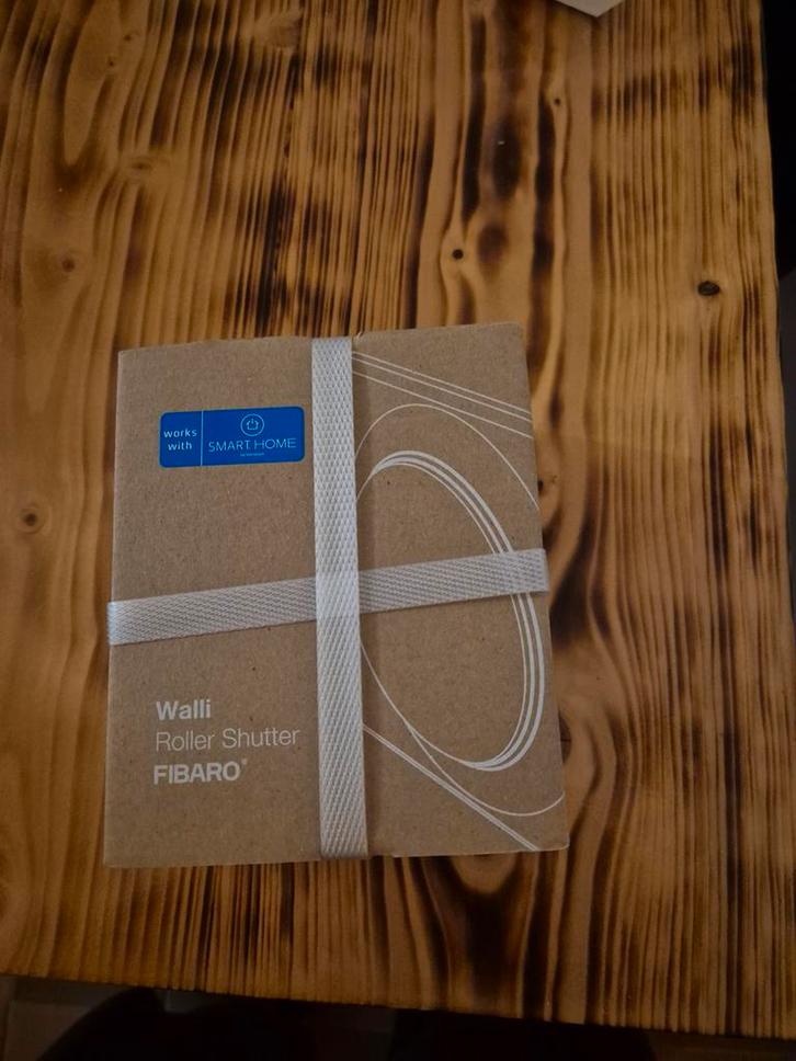 Fibaro Walli Roller Shutter - Nieuw in doos!, Doe-het-zelf en Verbouw, Rolluiken, Nieuw, Minder dan 100 cm, Minder dan 100 cm