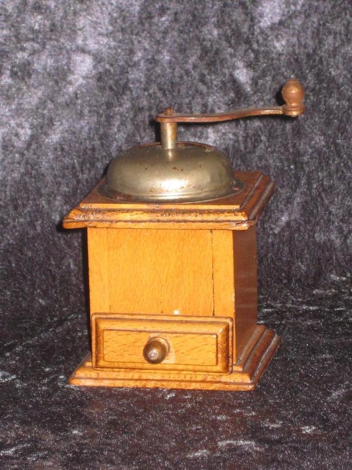 Miniatuur Koffiemolen Hout, Antiek en Kunst, Antiek | Keukenbenodigdheden, Ophalen