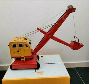 Hijskraan,metaal,Russisch,Rood,Geel,19-88,Graafmachine,kraan beschikbaar voor biedingen