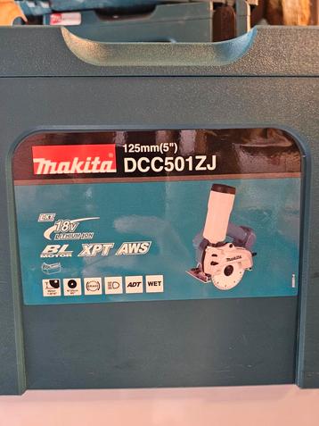 Makita DCC501ZJ Accu Betonzaag 125mm beschikbaar voor biedingen