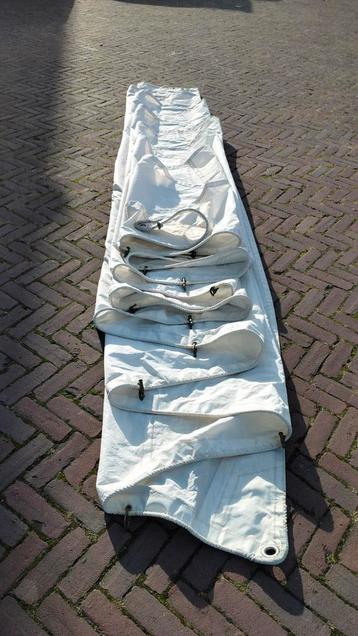 High Aspect Fok Genua3 17.5m3 voorlijk 985cm beschikbaar voor biedingen