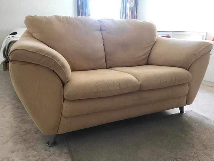 Te koop mooie degelijke 2 zits bak., Huis en Inrichting, Banken | Bankstellen, Zo goed als nieuw, Rechte bank, Tweepersoons, 150 tot 200 cm
