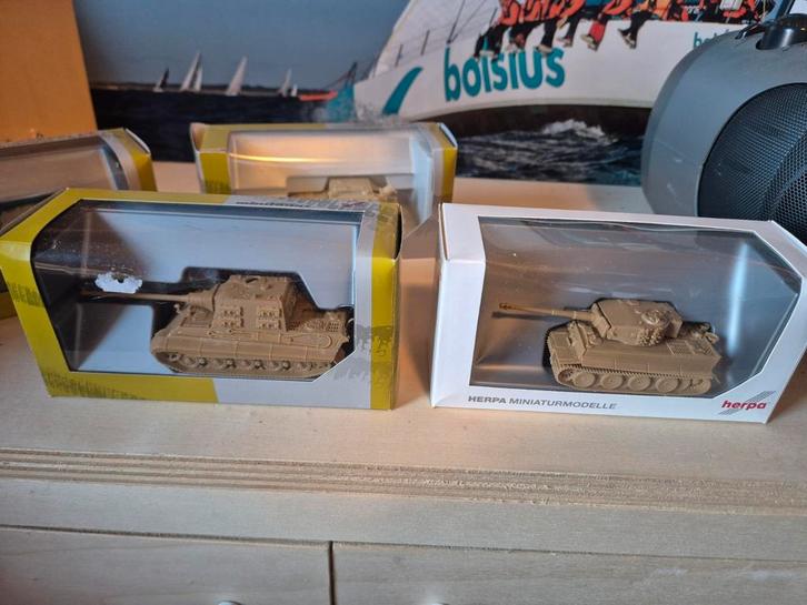 H0 roco minitanks Tiger I Tiger II Jagdtiger Sturmtiger tank, Hobby en Vrije tijd, Modeltreinen | H0, Nieuw, Wagon, Gelijkstroom