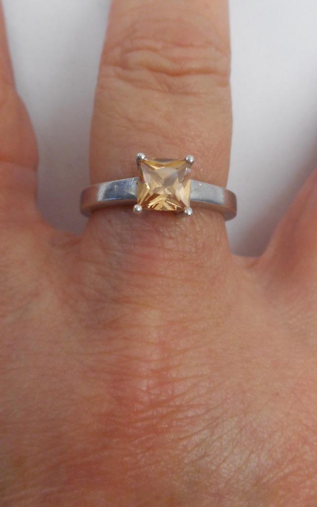 Zilveren Ti Sento ring met steen maat 17.75 nr.1336, Sieraden, Tassen en Uiterlijk, Ringen, Zo goed als nieuw, Dame, 17 tot 18