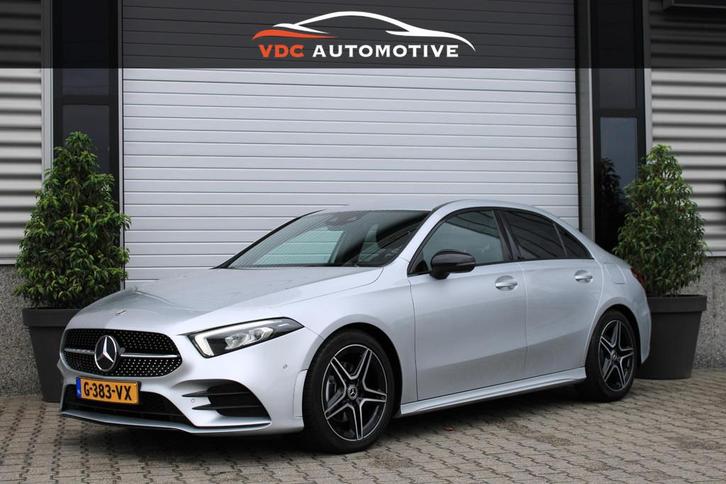 Mercedes-Benz A-Klasse 180 AMG Camera | Sfeerverlichting | N, Auto's, Mercedes-Benz, Bedrijf, Te koop, A-Klasse, ABS, Achteruitrijcamera