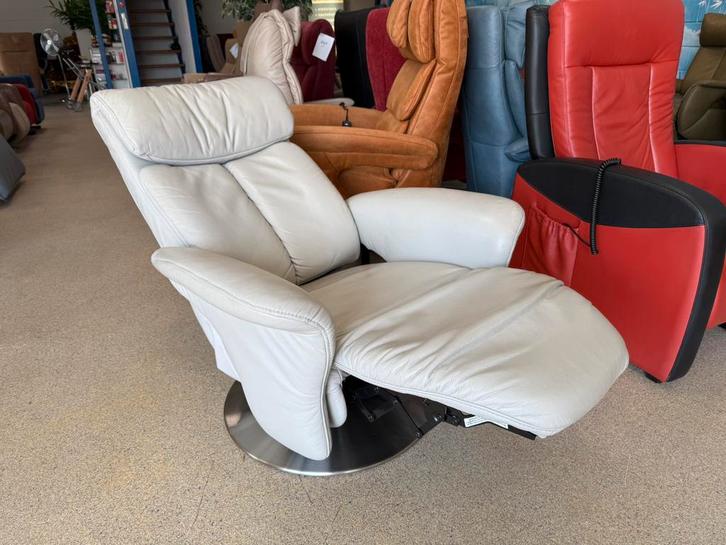 Meubelzorg outlet relaxstoel relax fauteuil gratis bezorgd, Huis en Inrichting, Fauteuils, Zo goed als nieuw, Leer, Verzenden