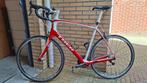 Prachtige rood-witte Trek Domane 5.2 carbon racefiets, 28 inch, Gebruikt, 15 tot 20 versnellingen, 57 tot 61 cm