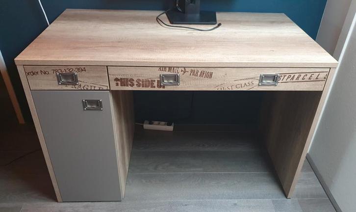 Leuk bureau met lades en kastje - 120cm breed, Huis en Inrichting, Bureaus, Gebruikt, Bureau, Ophalen