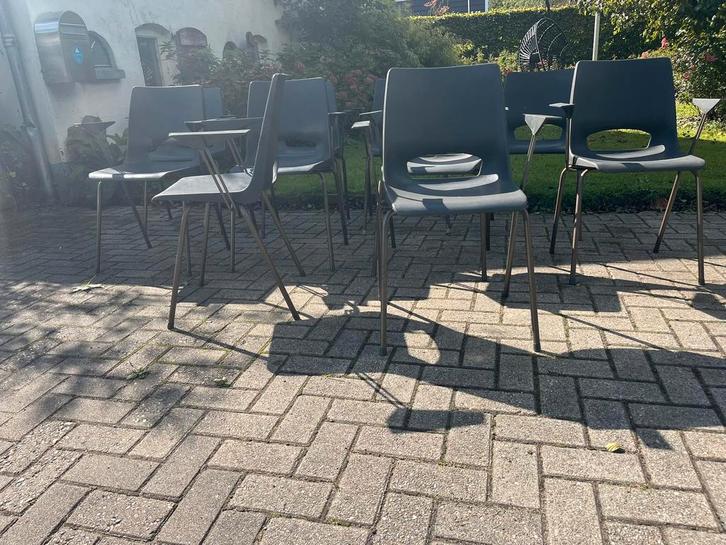 10 Phillipus Potter stoelen jaren 70 kunststof €245 retro, Huis en Inrichting, Stoelen, Gebruikt, Vijf, Zes of meer stoelen, Kunststof