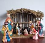 Oude kerststal met 9 biscuit porselein beelden, Diversen, Ophalen of Verzenden