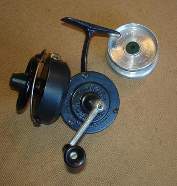 vintage molen LUXOR + spoeltje beschikbaar voor biedingen