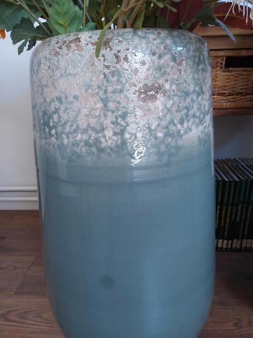 Twee prachtige vazen keramiek, Huis en Inrichting, Woonaccessoires | Vazen, Zo goed als nieuw, Minder dan 50 cm, Glas, Ophalen of Verzenden
