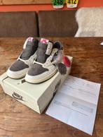 Jordan 1 Mocha x Travis Scott, Bruin, Verzenden, Nike, Sneakers of Gympen