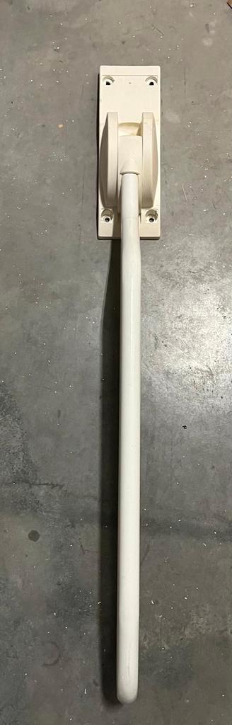 Opklapbare muurbeugels 2x beschikbaar voor biedingen