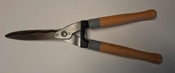 Heggeschaar  beschikbaar voor biedingen