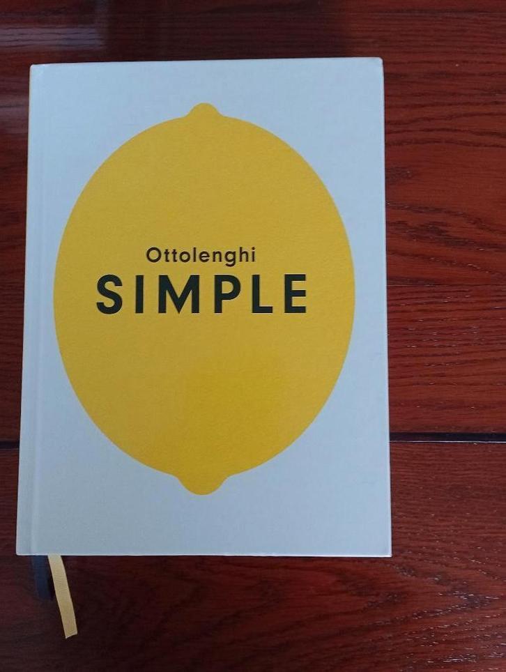 SIMPLE  Ottolenghi Ebury Press, 2018 text in English, Boeken, Kookboeken, Zo goed als nieuw, Voorgerechten en Soepen, Hoofdgerechten