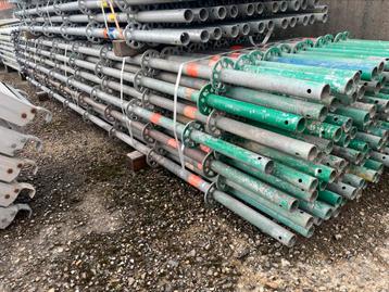 Layher staanders 4 meter beschikbaar voor biedingen