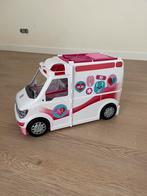 Barbie ziekenauto, Kinderen en Baby's, Speelgoed | Speelgoedvoertuigen, Zo goed als nieuw, Ophalen