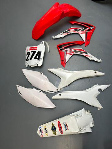Honda crf 250 2014/2016 kappensetjes/zadel/onstekingsdeksel beschikbaar voor biedingen