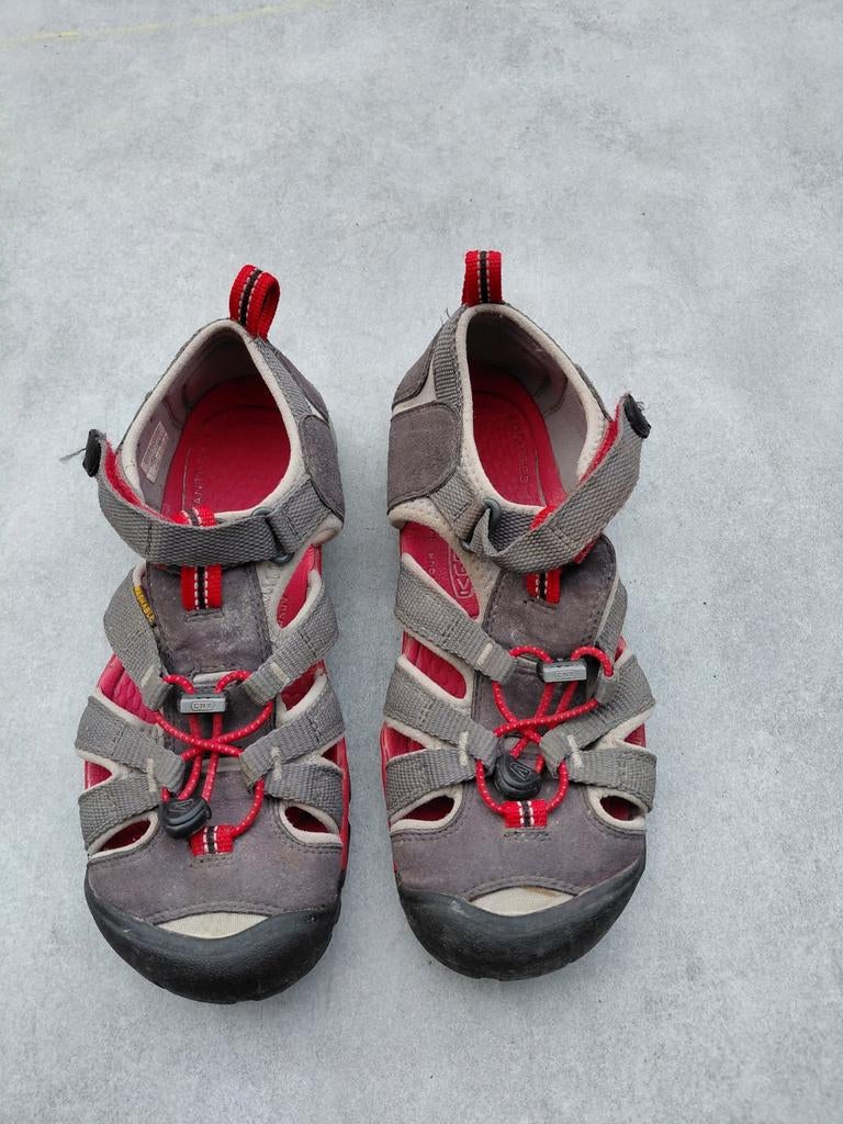 Keen sandalen maat 36 wandelsandalen, Kinderen en Baby's, Kinderkleding | Schoenen en Sokken, Zo goed als nieuw, Overige typen