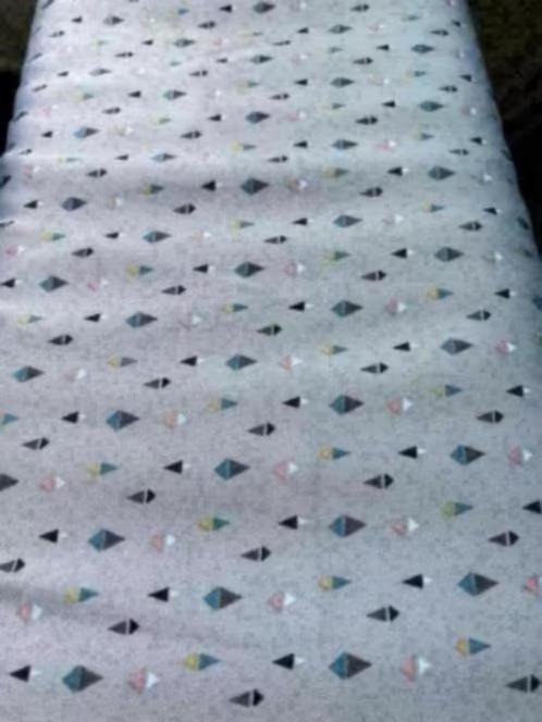 NIEUW! Stof “Royal micro satin by Penelope”,144cmx10m,€23,99, Hobby en Vrije tijd, Stoffen en Lappen, Nieuw, Satijn of Zijde, 120 cm of meer