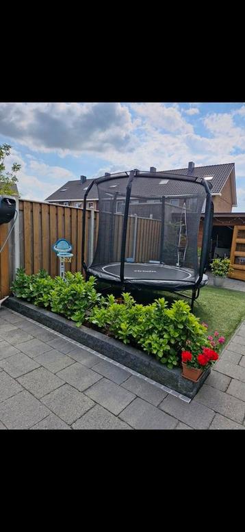 Virtu Fit Premium Trampoline 250cm beschikbaar voor biedingen