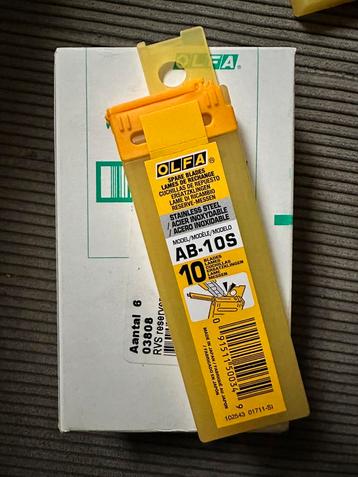 Olfa AB-10s mesjes beschikbaar voor biedingen