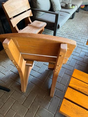 Mooie robuste stevige buiten stoelen,  beschikbaar voor biedingen