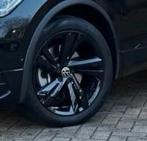 Orginele vw tiguan valencia r line velgen 19 inch pirelli, Auto-onderdelen, Banden en Velgen, 19 inch, Gebruikt, 255 mm, Velg(en)