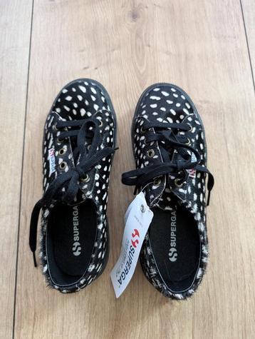 Superga gymen mt 37 beschikbaar voor biedingen